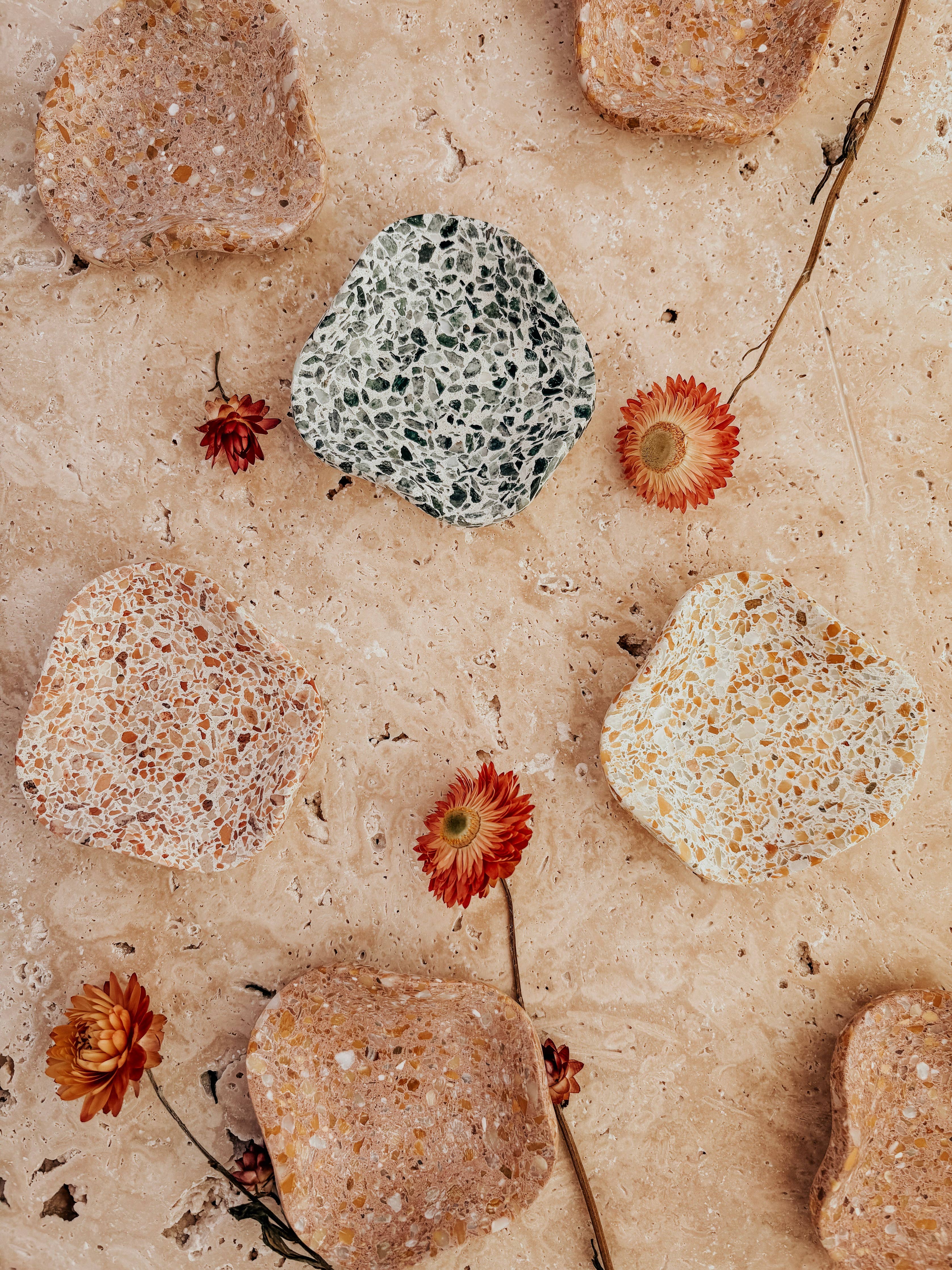 Small Organic Dish - Siena Collection