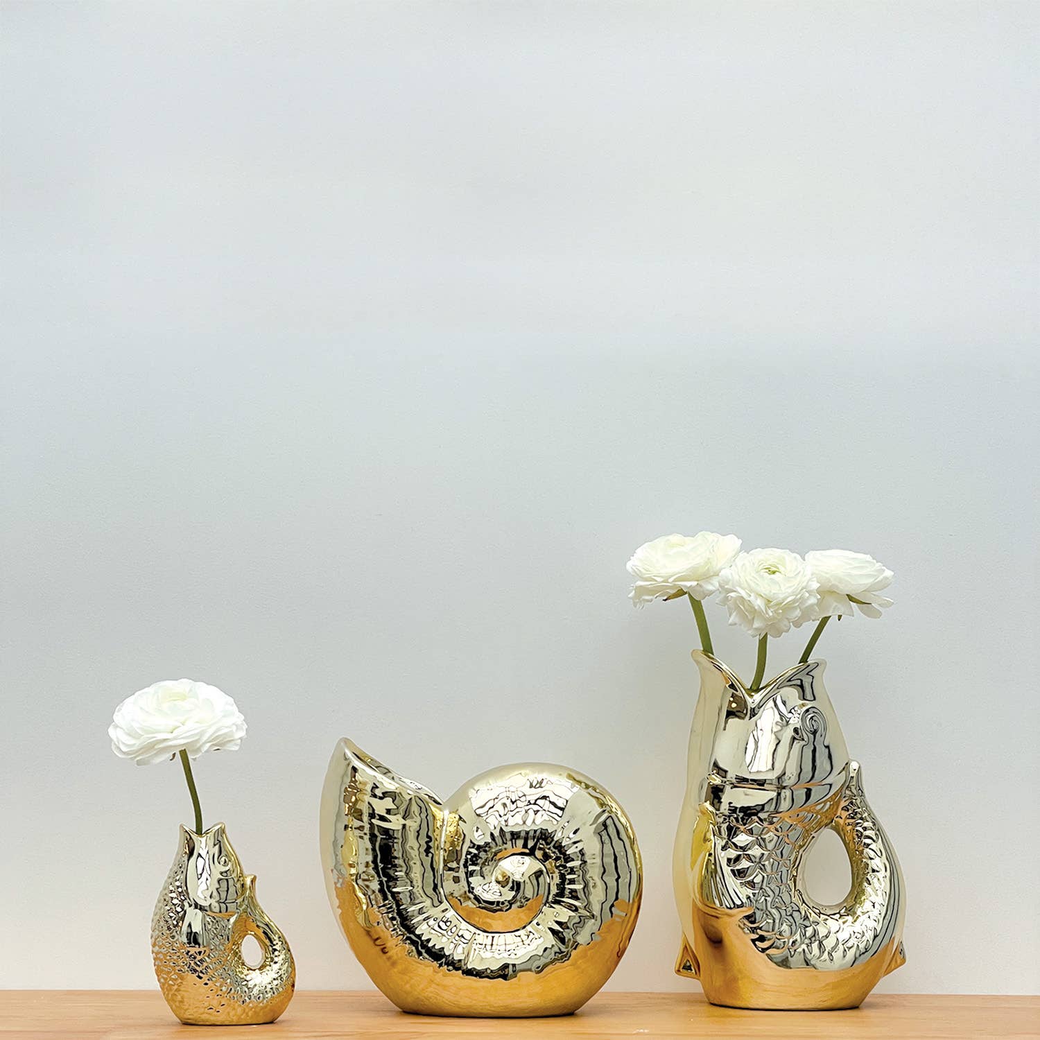 Golden Shell Ceramic Vase L20.7 W9.5 H17.5cm