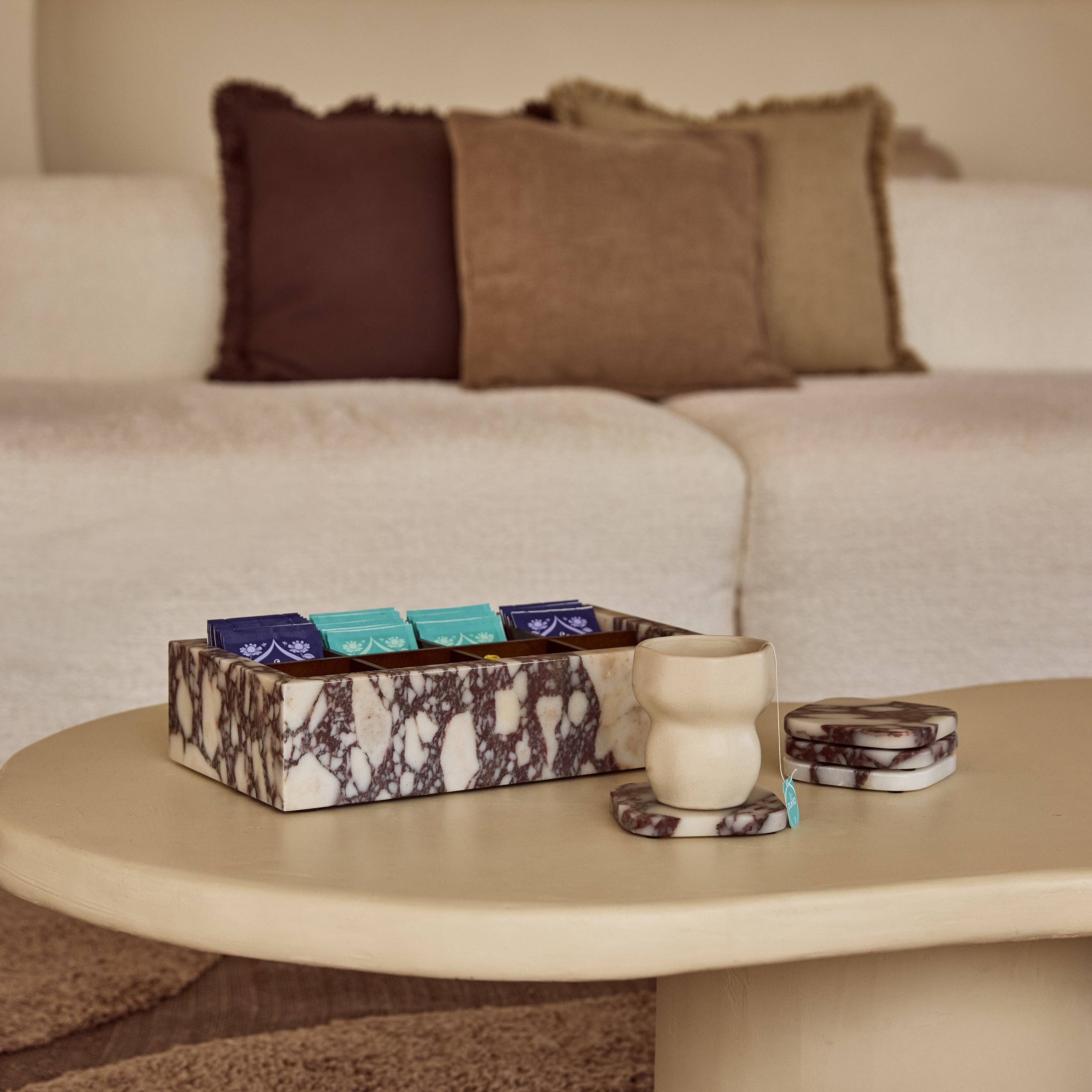 S/4 Organic Calacatta Coasters