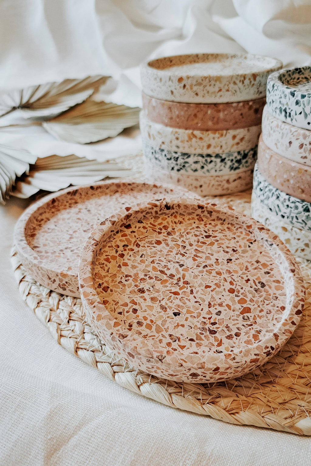Round Tray - Roma Collection