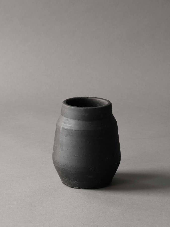 Black Small Hero Planter